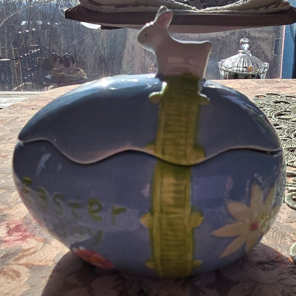 BLUE FLORAL 3D BUNNY EASTER EGG SHAPED CANDY BOWL WITH LID DISPLAYED ONLY